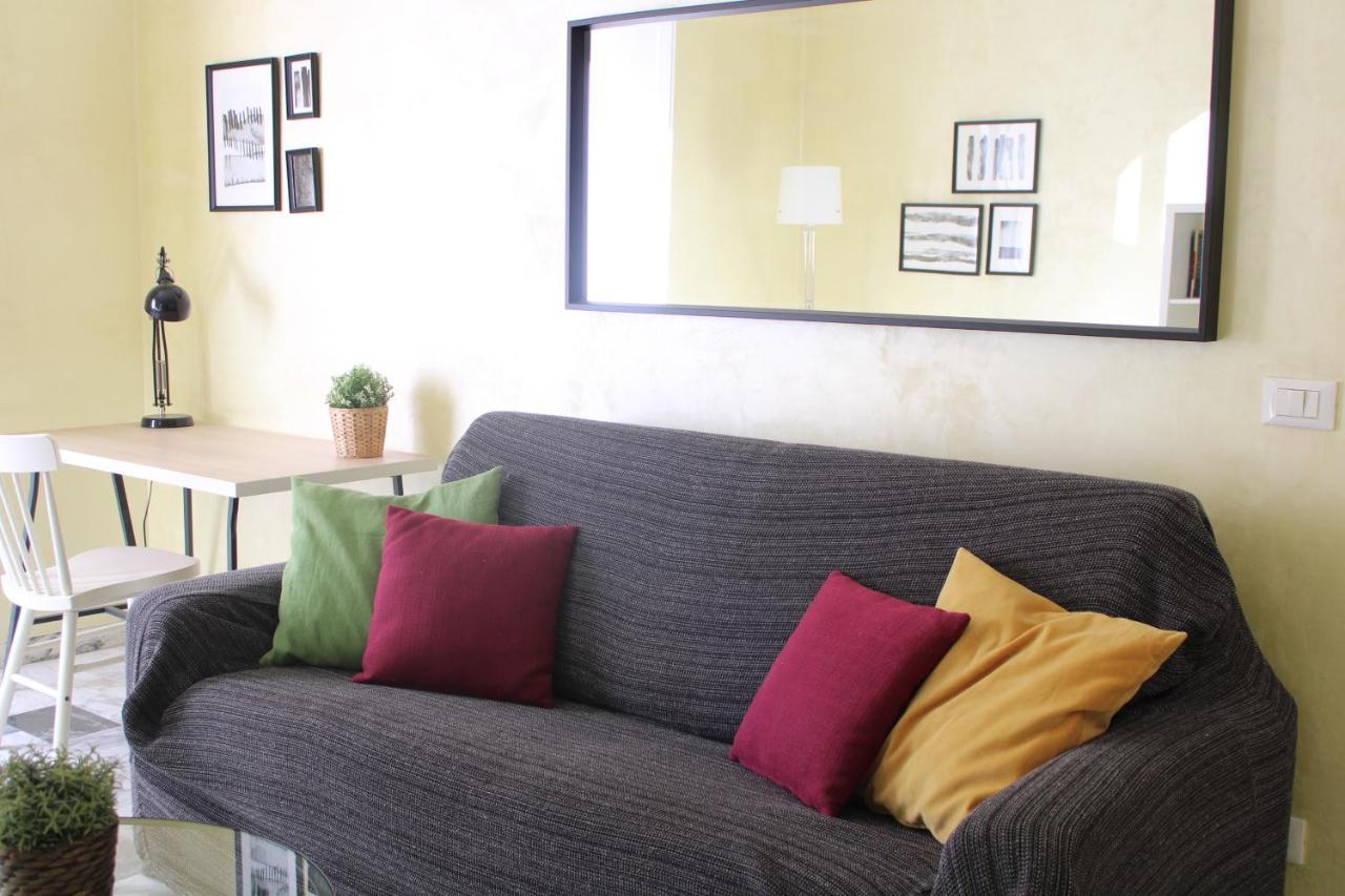 Appartamento Re Di Roma/Cozy Flat For Six Persons Dış mekan fotoğraf