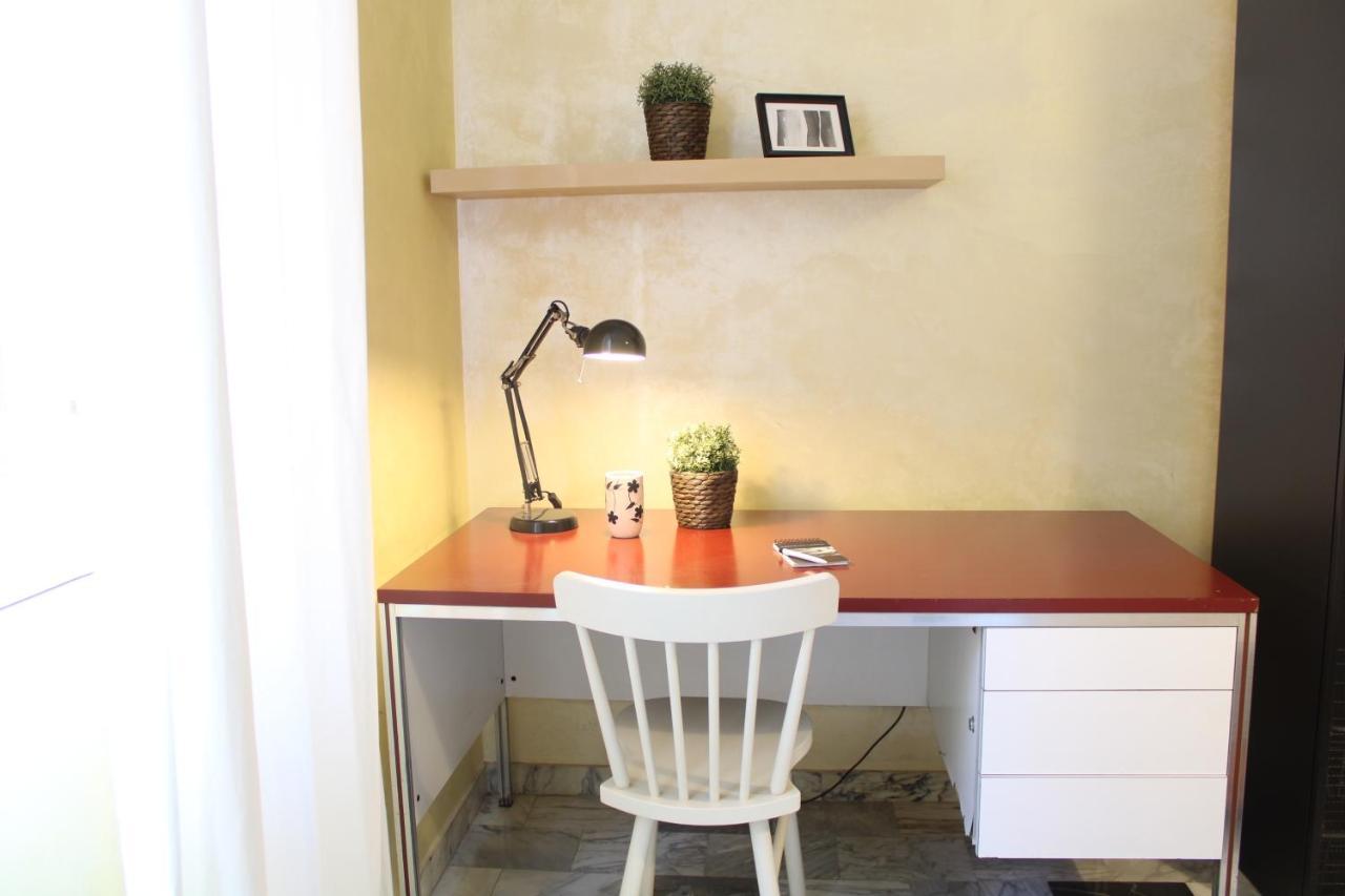 Appartamento Re Di Roma/Cozy Flat For Six Persons Dış mekan fotoğraf